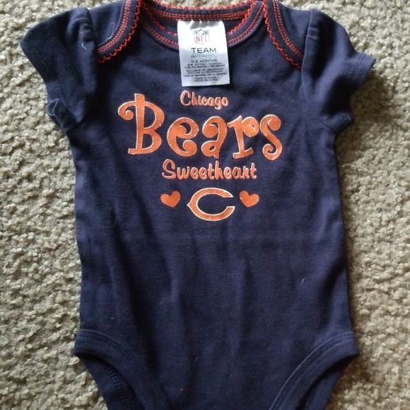 *EVERYTHING* Chicago Bears infant onesies - Picture 5 of 6